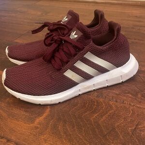 Adidas Size 6.5 Women’s
